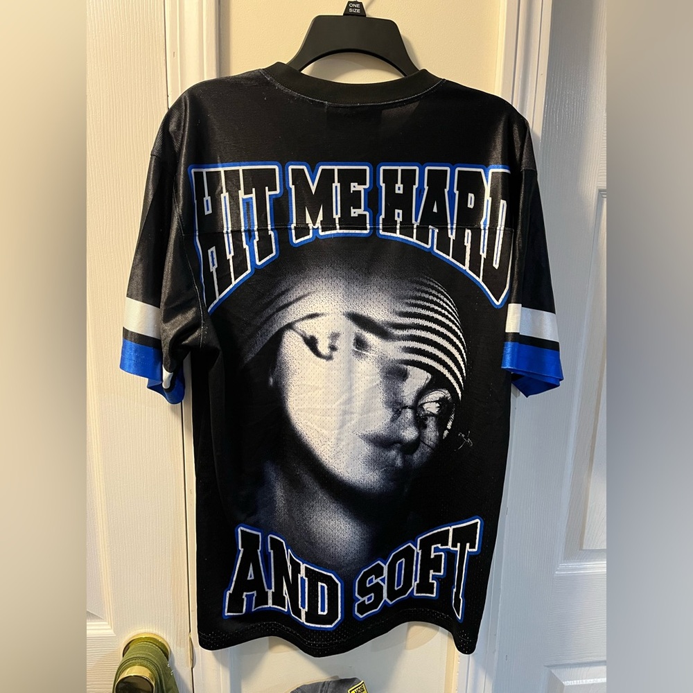 Billie Eilish Hit Me Hard and Soft Concert Tour Jersey Short Sleeve Black Small
